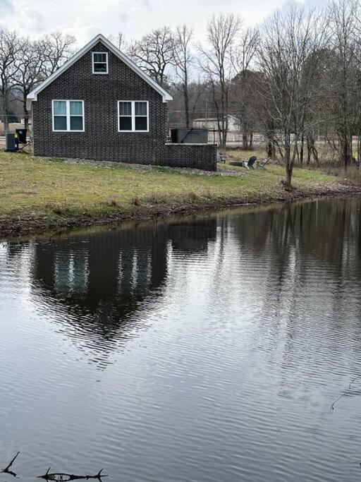 The Betty, On 2 Acres Hot Tub & 2 King Beds Villa Hot Springs Buitenkant foto